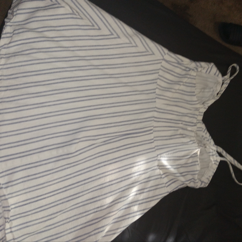 FOREVER 21 DRESS - Picture 4 of 6